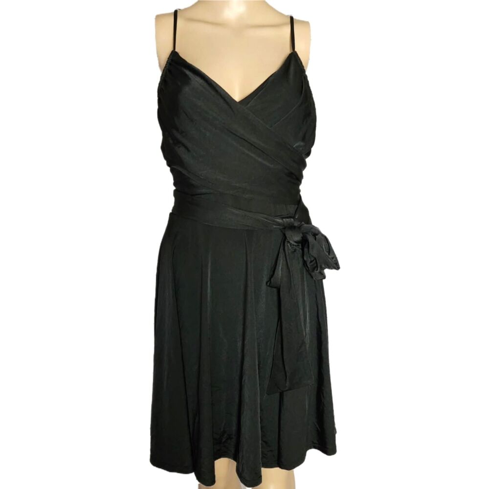 GUESS Lysandra Fit & Flare Mini Dress Black - Large NWT